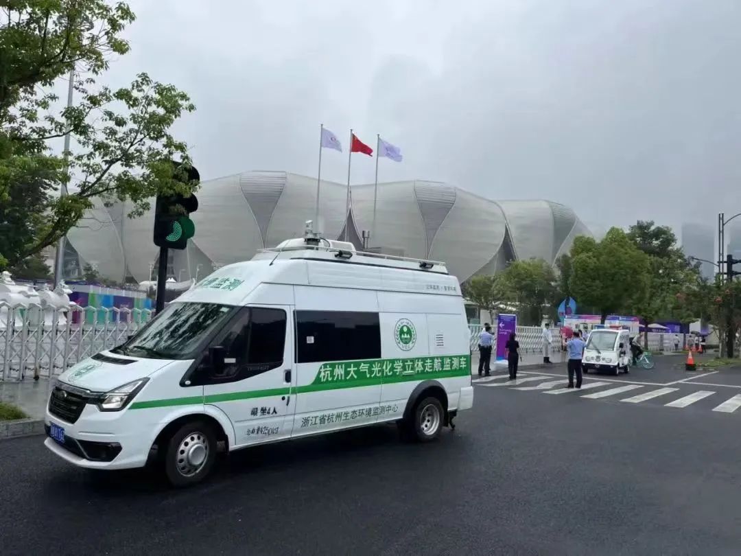 雪迪龍大氣走航服務(wù)監(jiān)測(cè)車(chē)1.jpg 雪迪龍大氣走航服務(wù)監(jiān)測(cè)車(chē)1.jpg