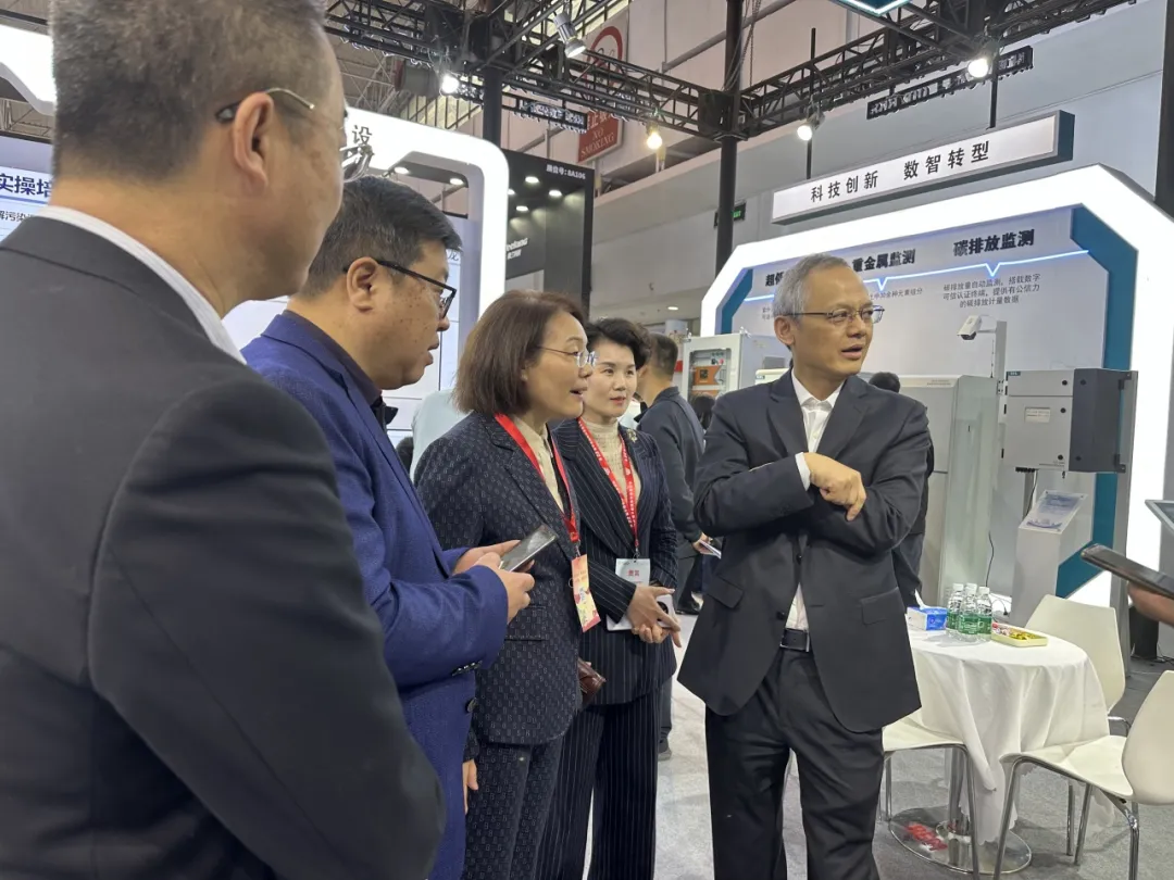 安徽省生態(tài)環(huán)境廳副廳長(zhǎng)、一級(jí)巡視員 羅宏.jpg